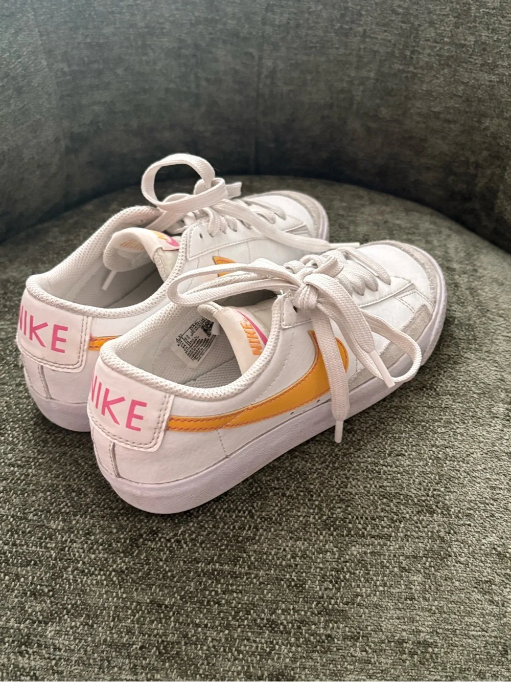 Nike Kids Blazer Low-Top Sneakers White with Yellow Swoosh